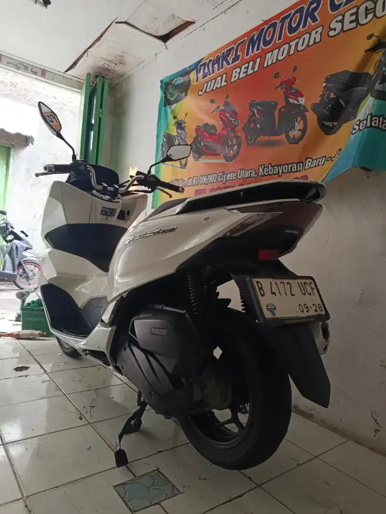 Honda PCX Tahun 2023 Surat Lengkap
