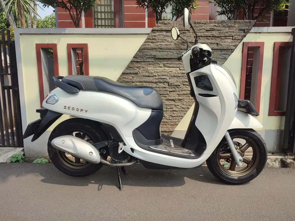 SCOOPY NEW PRESTIGE KEYLESS TAHUN 2024