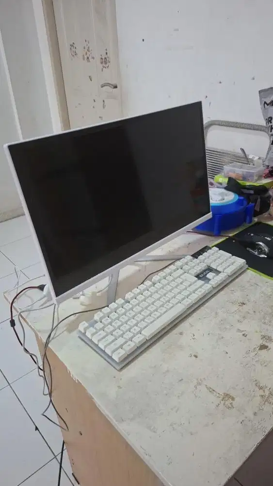 KOMPUTER PC + keyboard