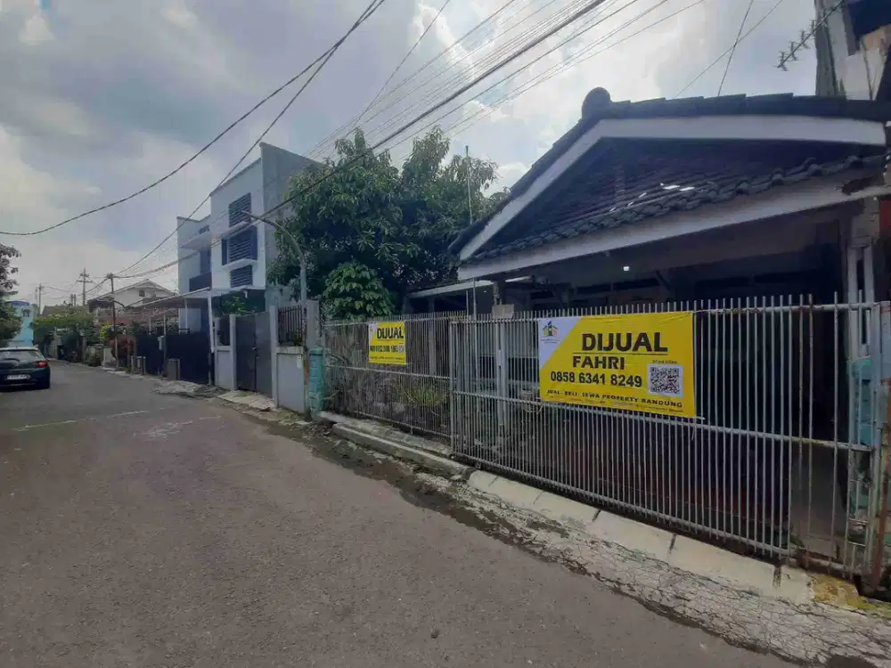 DIJUAL MURAH RUMAH SUKALUYU SURAPATI DEKAT GEDUNG SATE CIKUTRA KOTA BANDUNG
