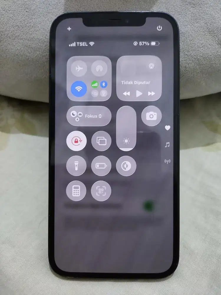 Iphone 12 memory 64gb
