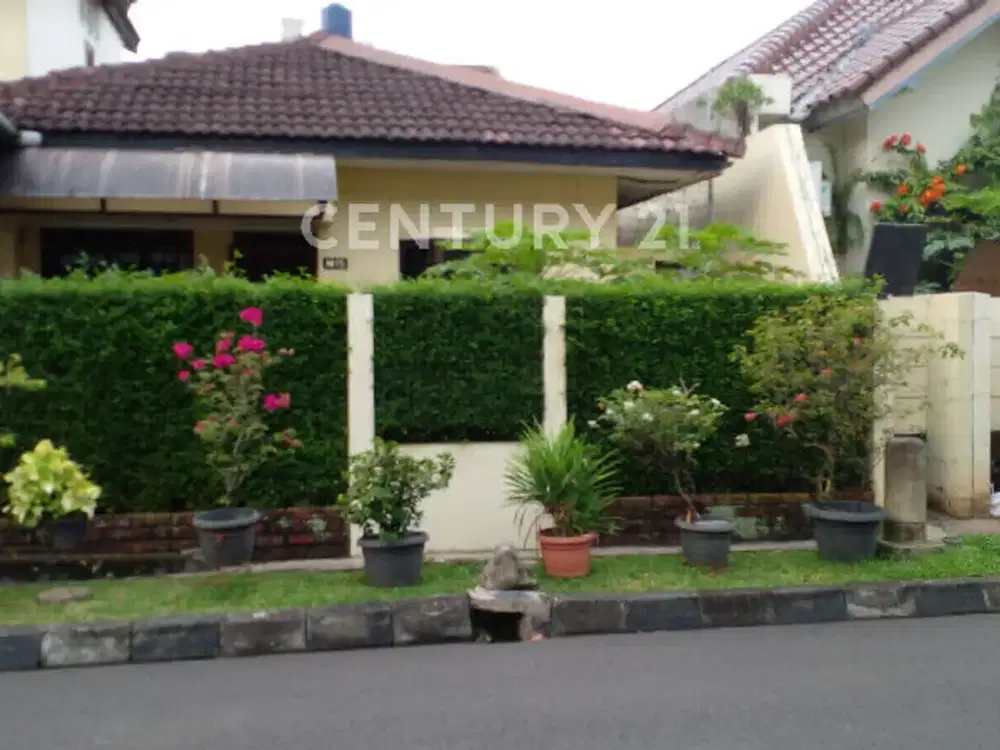 Fijual Rumah  Terawat Di Tamjung Barat Jagajarsa