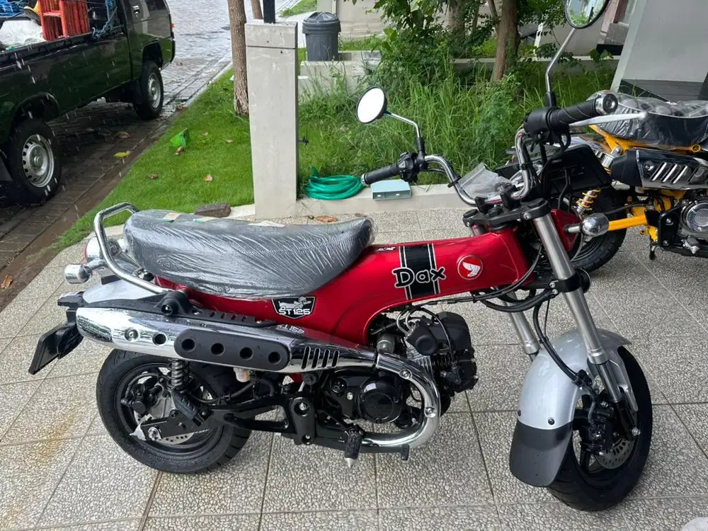 Honda Dax ST125 2024