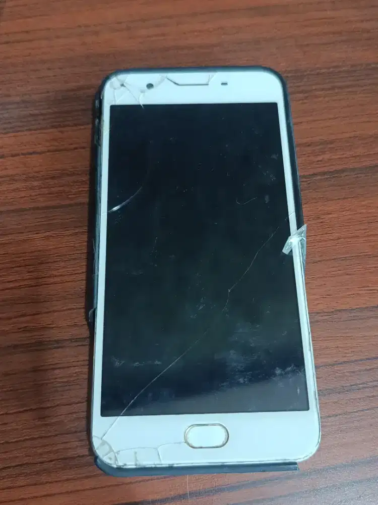 Jual Oppo F1 Gold Bekas