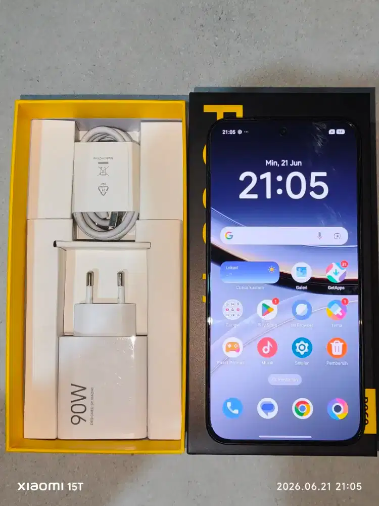 Poco f7 12/512 Black