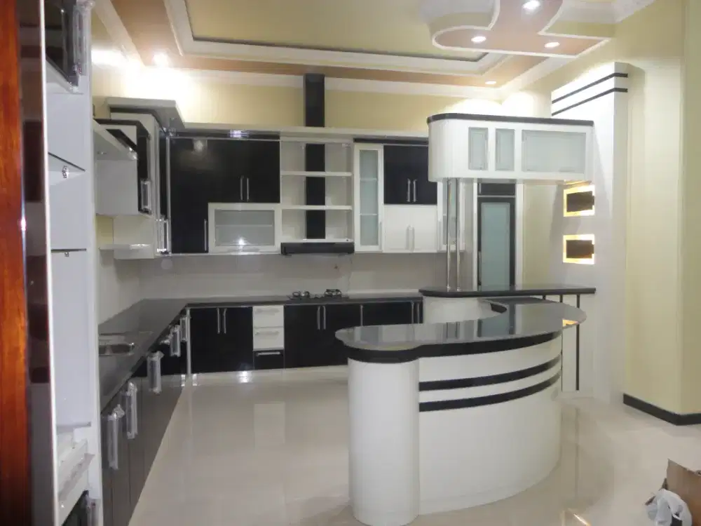 Kitchen set dan furniture coustom