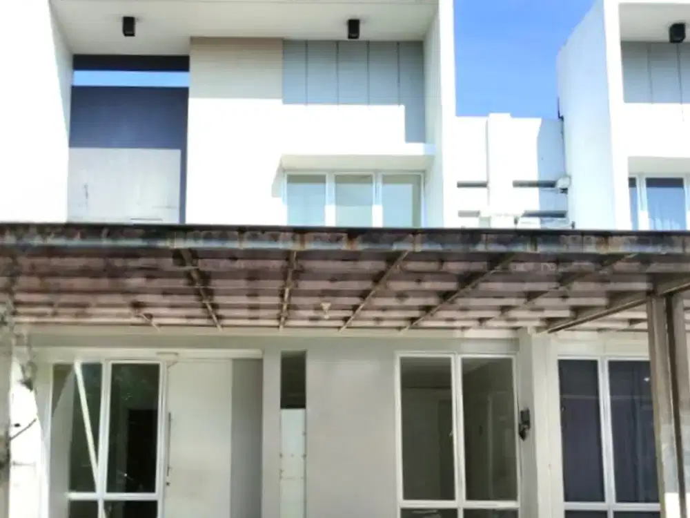 Rumah 2lt luas 6x15 90meter 4KT Cluster Yarra JGC Jakarta Garden City