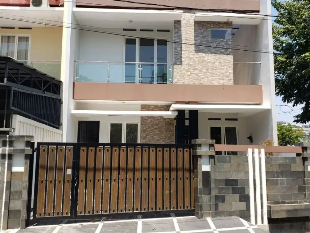 Dijual Rumah Lokasi Strategis di Jl. Puspowarno Selatan Semarang