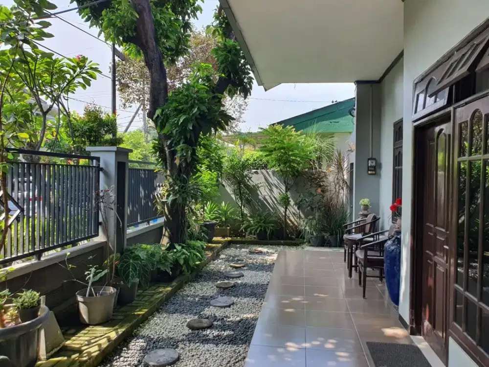 DIJUAL RUMAH LOKASI RUNGKUT ASRI TIMUR
