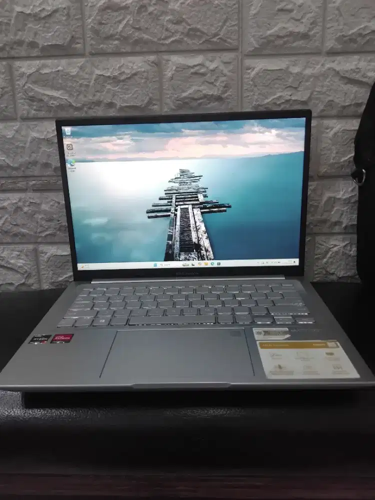 Asus Vivobook AMD RYZEN 7 Gen 7/16gb/ssd512gb