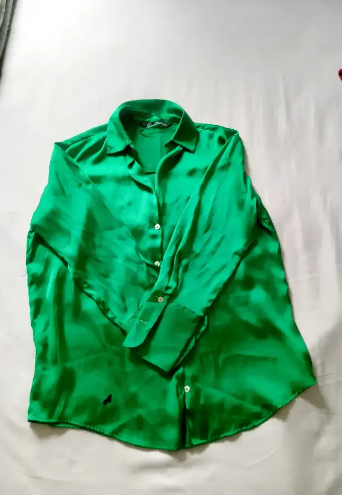 ZARA EROPA BLOUSE HIJAU EMERALD LD 100CM