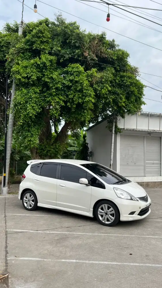 Honda Jazz 2011 Bensin