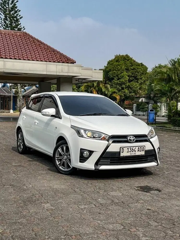 Toyota Yaris G manual 2015