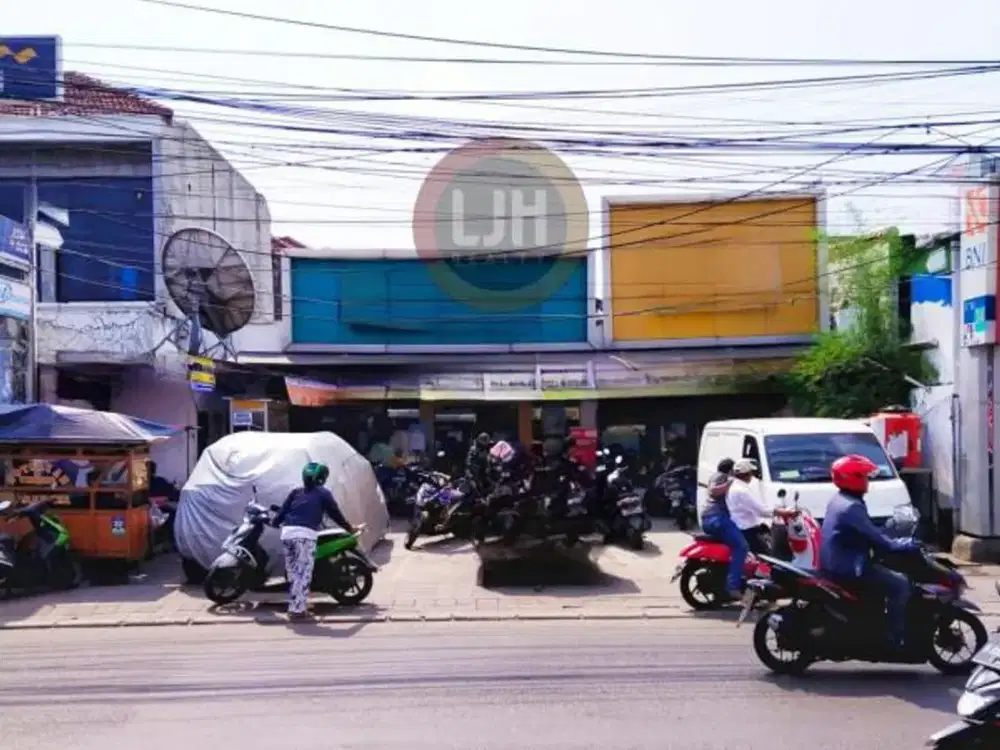 Ruang Usaha dan Bisnis Supermarket dan Apotik Tipar Cakung Jakarta Timur