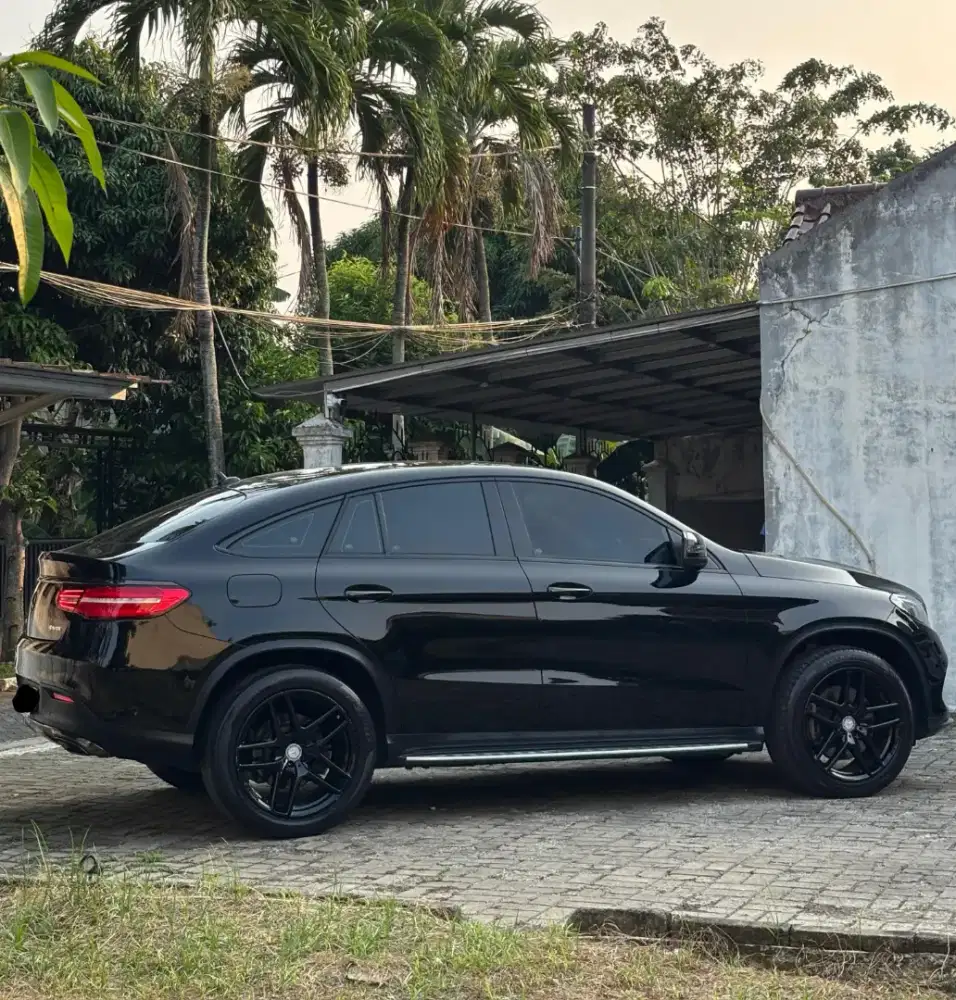 MURAH CASH. Mercedes Benz GLE400 COUPE AMG 2017 gle 400 glc300 2016