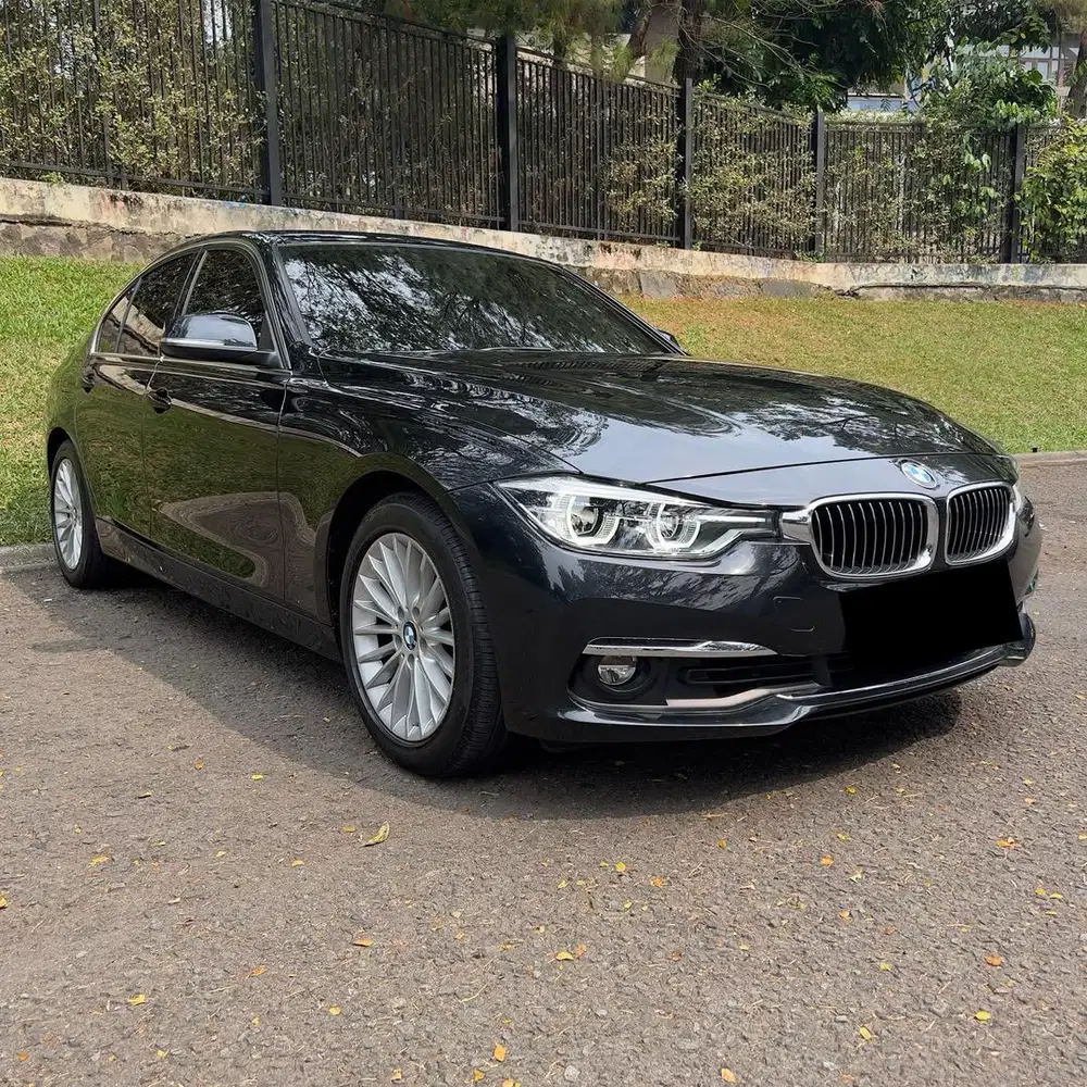 2018 BMW F30 320i Luxury Line 2.0 AT
