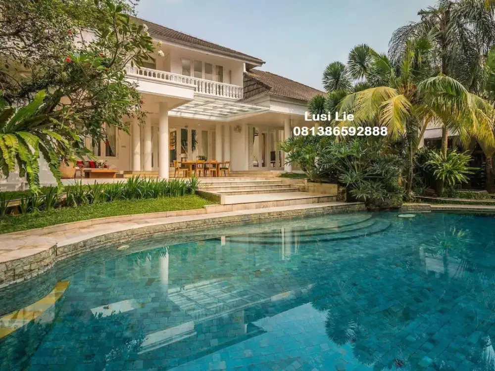 Rumah mewah nuansa resort swimming pool full furnished