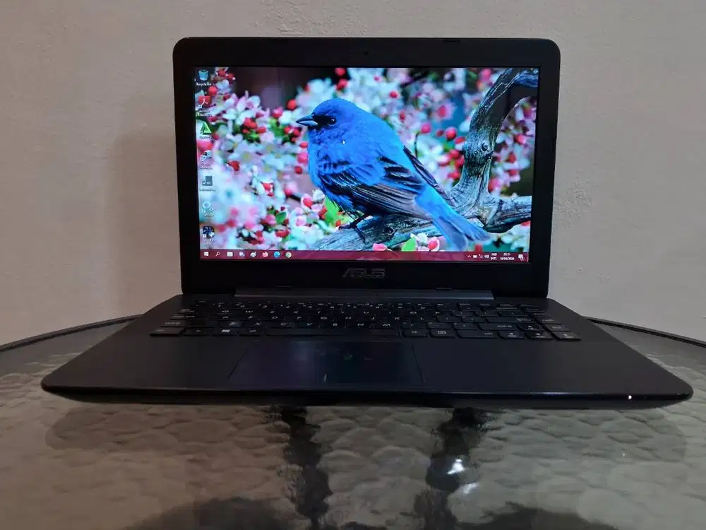 ASUS 6GB Gen 7 AMD Radeon R2 SSD ReadyUp Batre KUAT Laptop Garansi