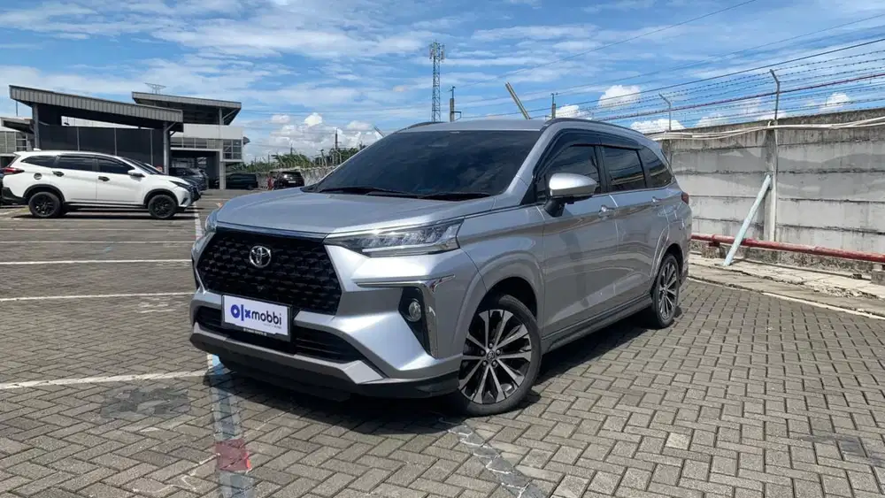 TDP 1 JUTA Toyota Avanza 1.5 New Veloz Q TSS AT 2021 Silver CHFCB