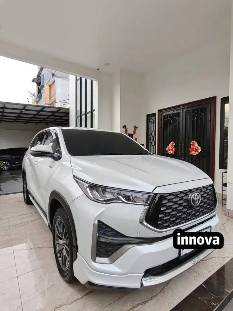 Di Jual Toyota Innova Zenix V 2.0 HEV Modellista,2024