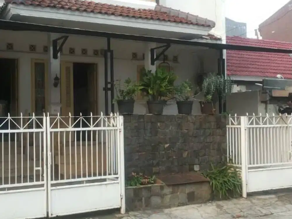 Rumah Minimalis 2 Lantai di Simponi Mas Kelapa Gading - Semi Furnished & SHM