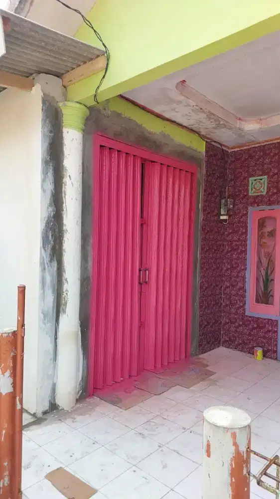 PINTU WARUNG BAHAN TAHAN TERHADAP KARAT