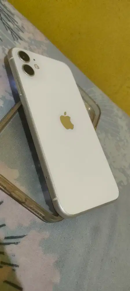 Apple iPhone 11 128 batangan halall