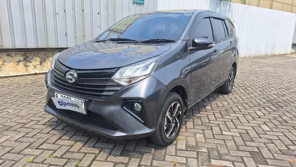 TDP 1 JUTA Daihatsu Sigra 1.2 R Bensin-AT 2023 Abu CYCPD