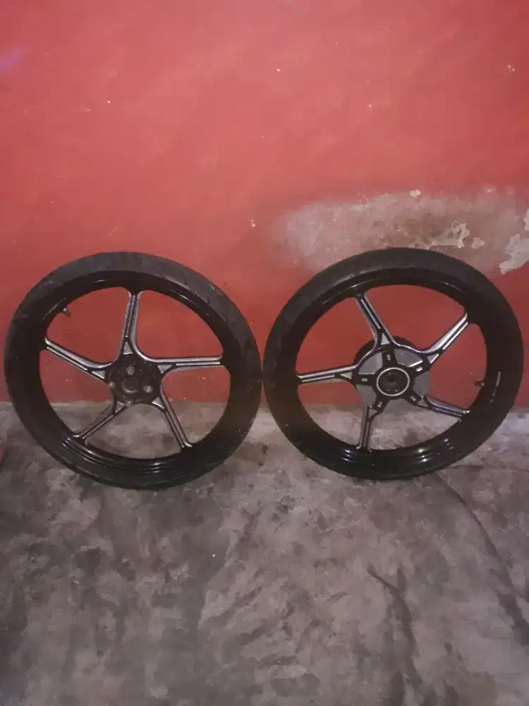 velg rossi sama ban