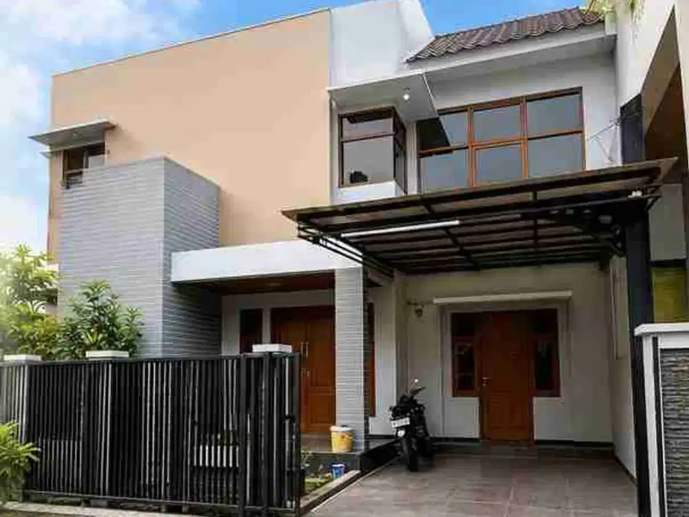 Dijual Rumah 2 lantai siap huni di Jatinegara indah Jakarta timur