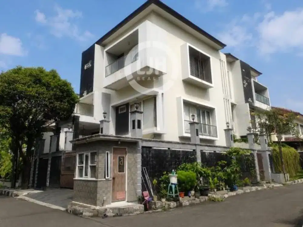 Rumah Mewah Minimalis di Pulo Nangka, Pulo Gadung, Jakarta Timur