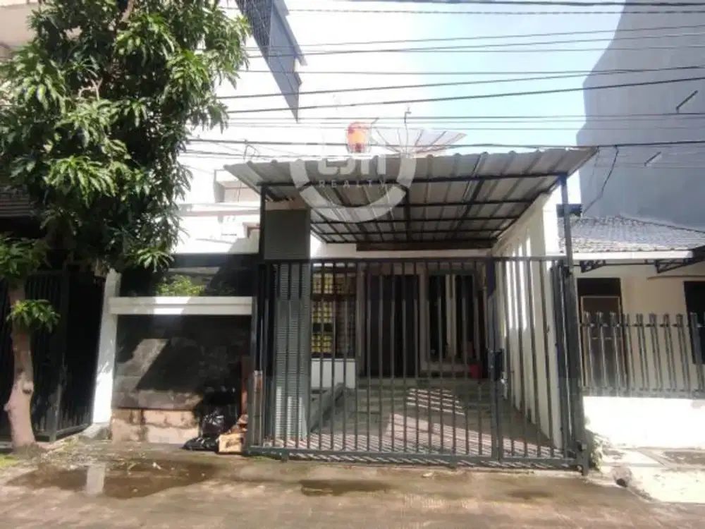 Rumah Sudah Ditinggikan di Gading Indah Utara, Kelapa Gading, Jakarta Utara