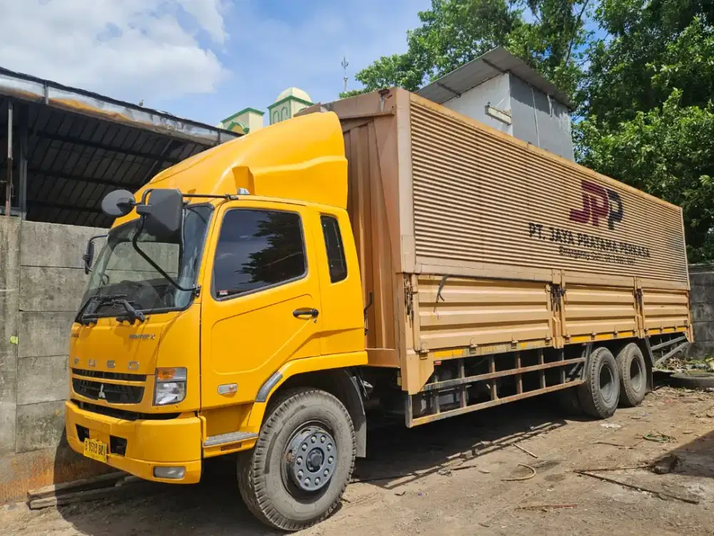 Mitsubishi Fuso wingbox 9,5m ada 4 unit boleh satuan