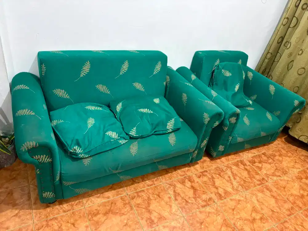 Sofa Tamu Minimalis 2+1 Seater Warna Hijau Tosca Kondisi Masih Bagus