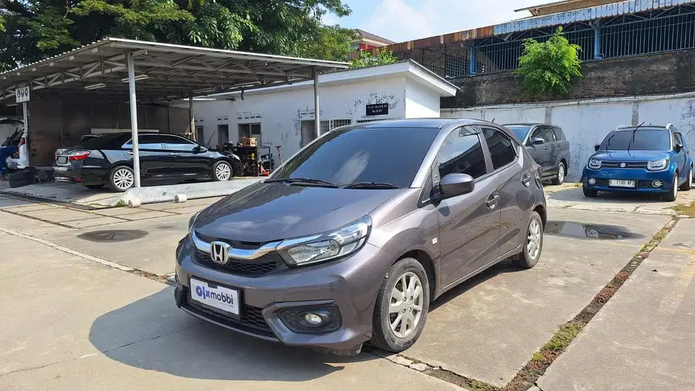TDP 1 JUTA Honda Brio Satya 1.2 E Bensin-AT 2020 Abu C3WKA