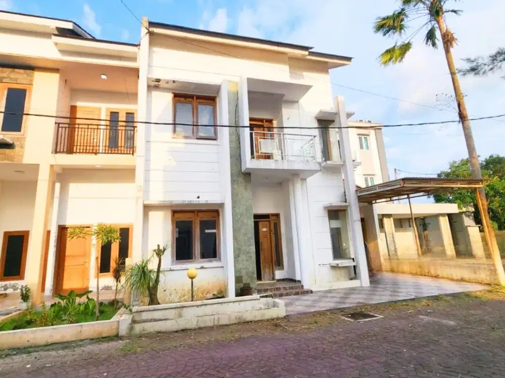 RUMAH CLUSTER DIJUAL DEKAT PASAR JONGKE SOLO