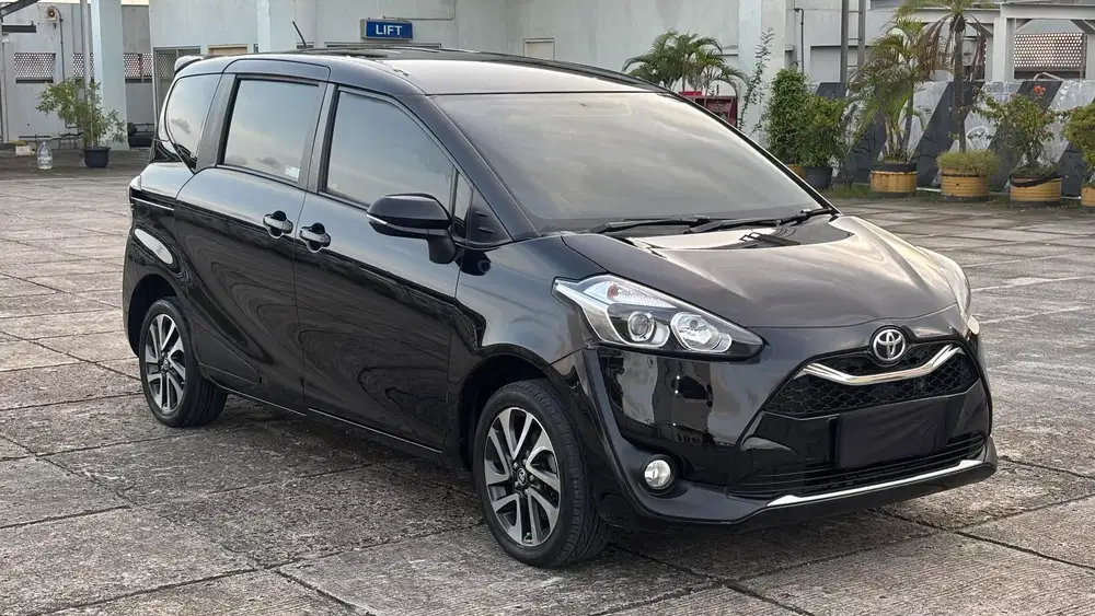 Toyota Sienta 1.5 V non welcab Facelift CVT Matic 2020 1.5 G Q