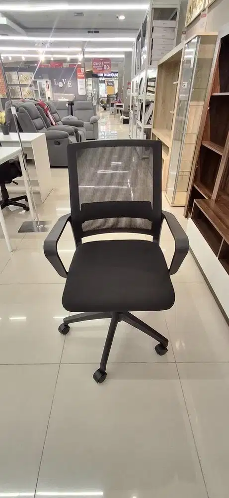 Kursi kantor selma
