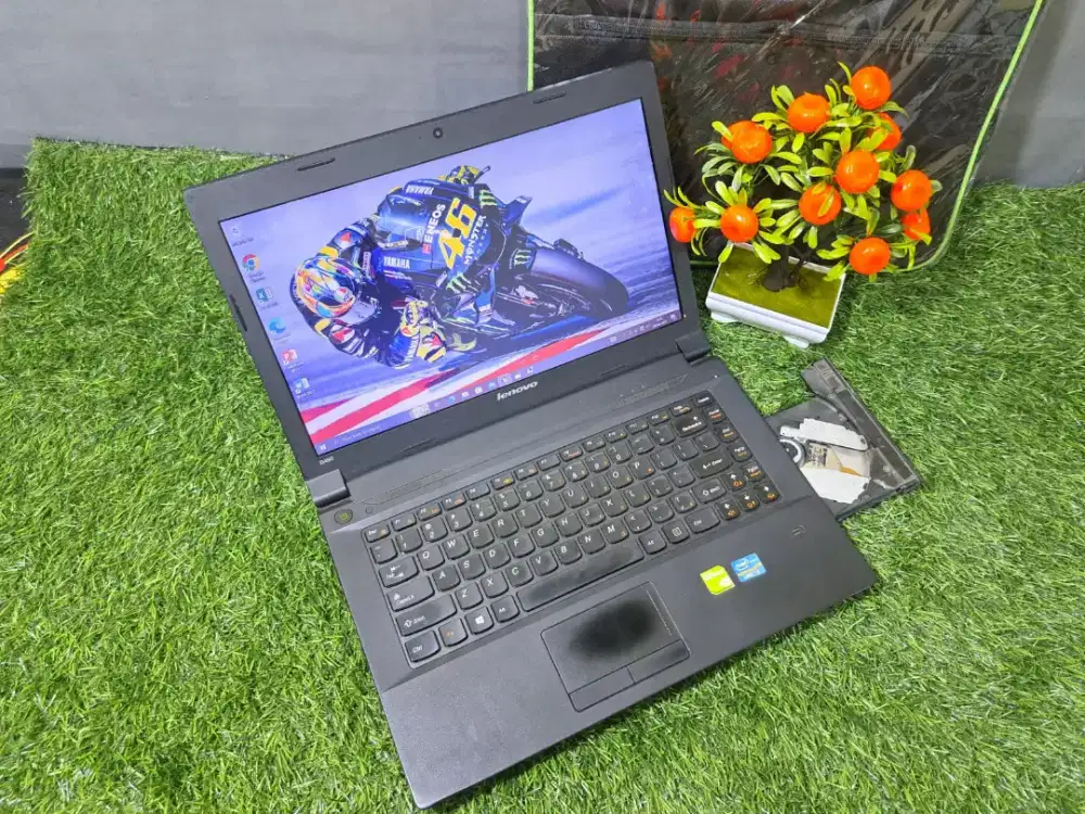 Laptop Lenovo G40 core i3 ram 4 normal no minus siap pakai
