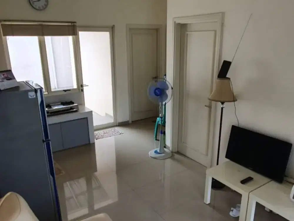 Sewa rumah full furnish cikupa pasar kemis tangerang bersih dan nyaman ada kolam renang