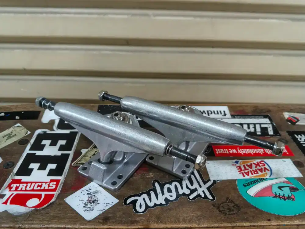 Skateboard trucks Blank indy shape kingpin hollow 139