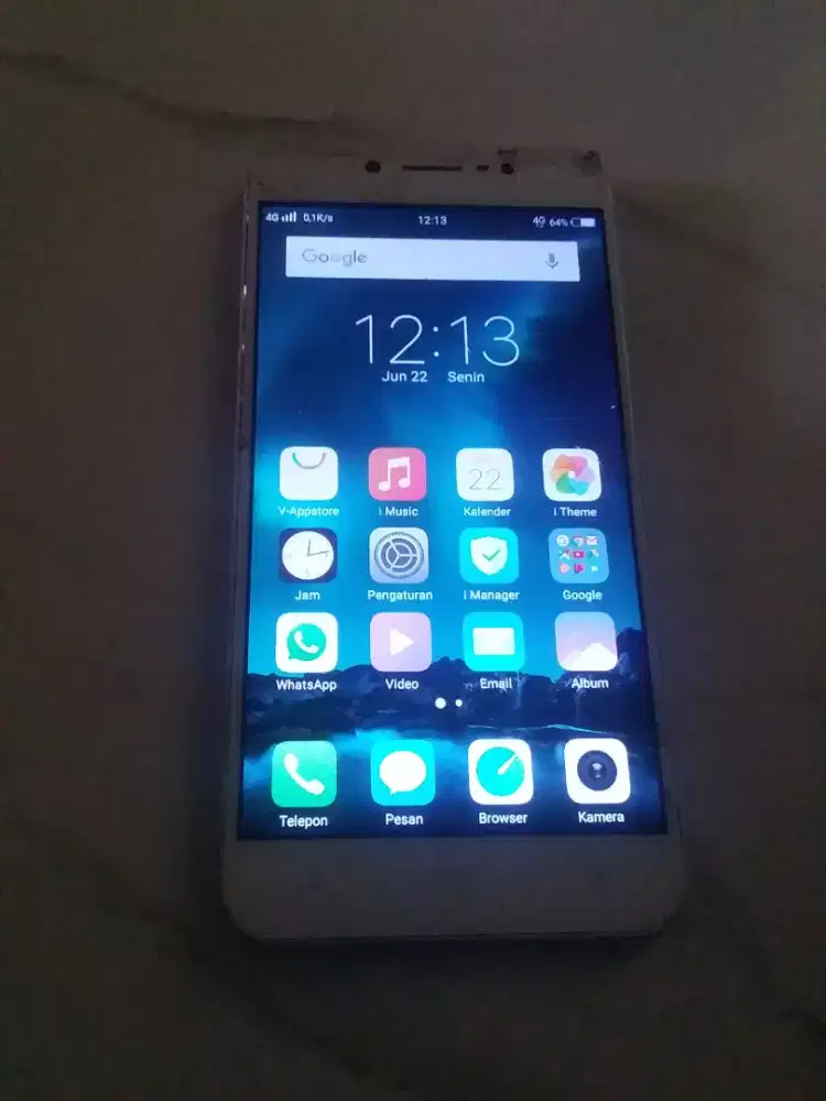 Vivo V5 Lite ram 3/32Gb Normal ada minus