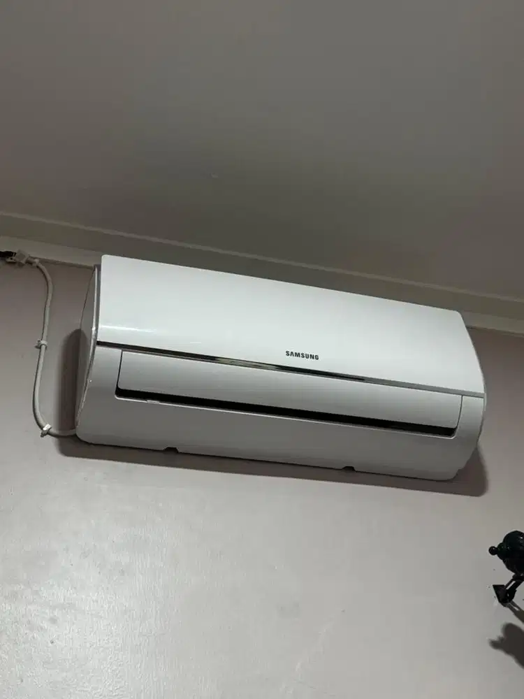 AC SAMSUNG 1/2 PK + PIPA 5Meter + Bracket, Pemakaian kurang 1 tahun