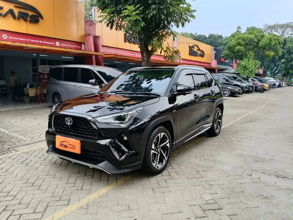 Yaris Cross GR TSS Hybrid 2024 Hitam,KM 14rb