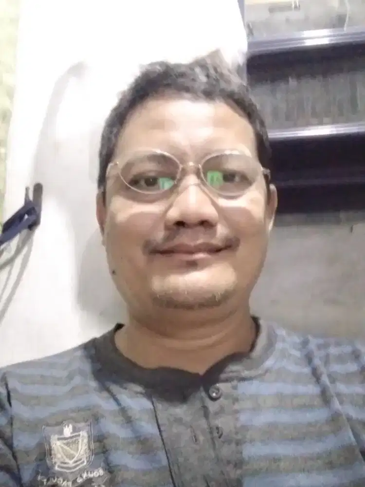 Mau kerja jaga lansia laki laki