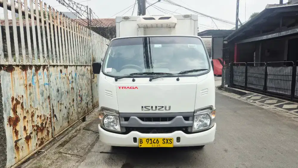 ISUZU TRAGA 2.5 BOX FREEZER TAHUN 2018