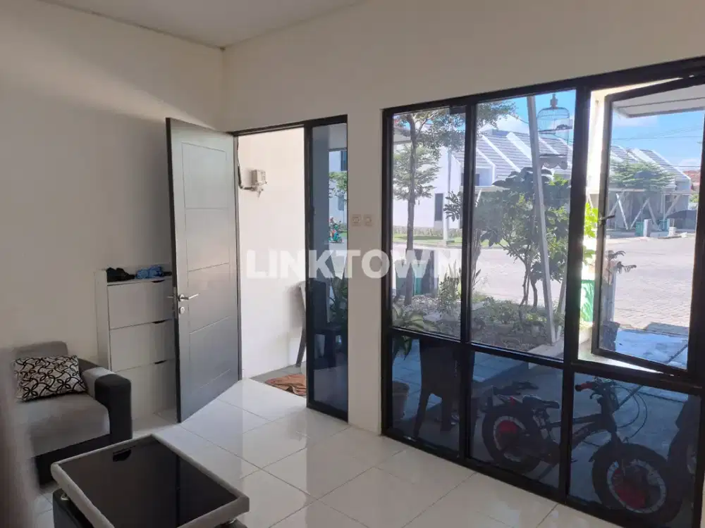 Dijual bisa Over Kredit Rumah Bebas Banjir di Taman Sukodono Regency Sidoarjo