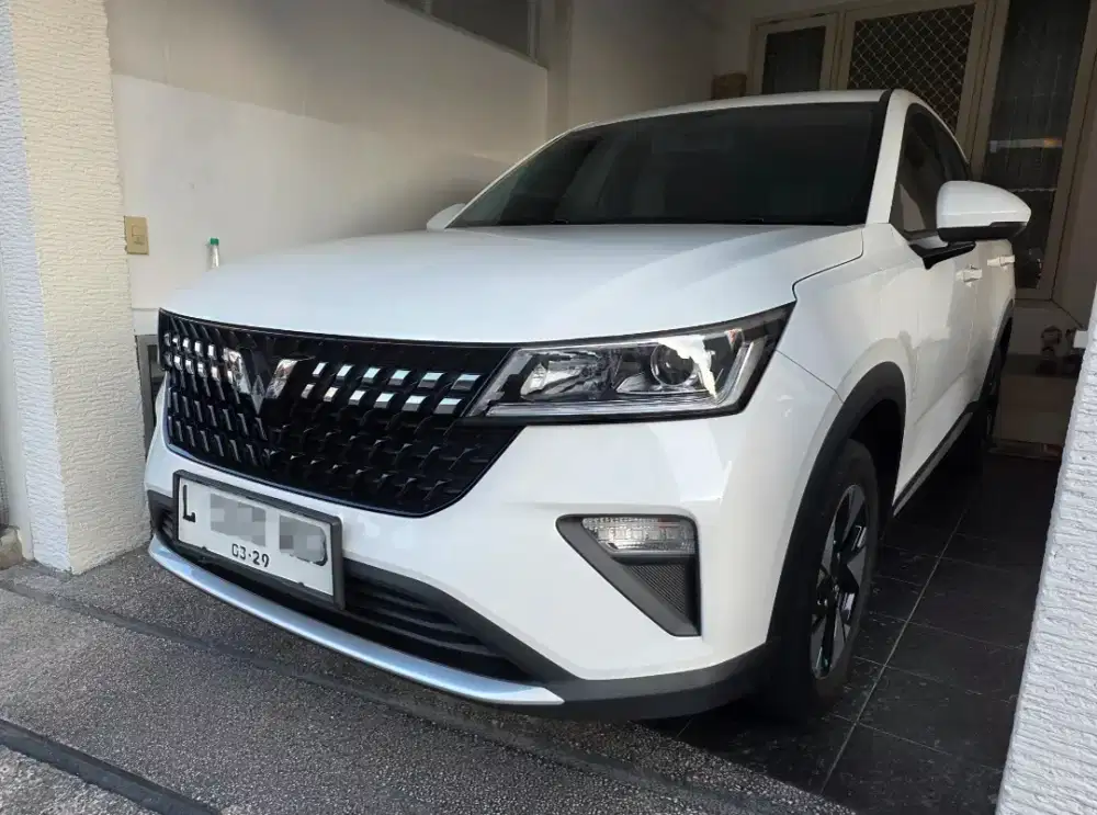 Wuling alvez CE matic 2023 pmk 2024 putih alves a/t km31rb surabaya