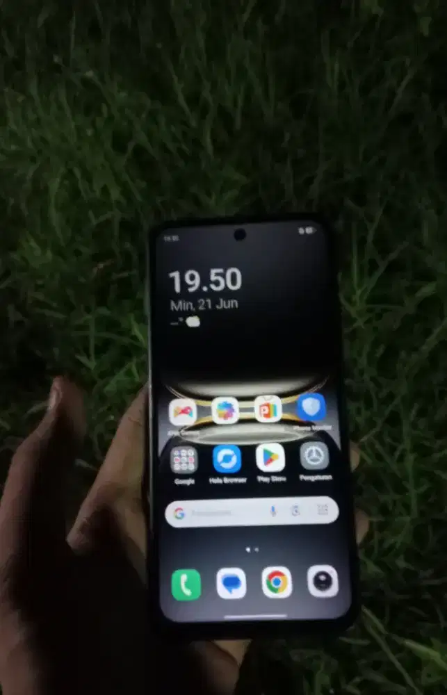 handphone tecno spark go2