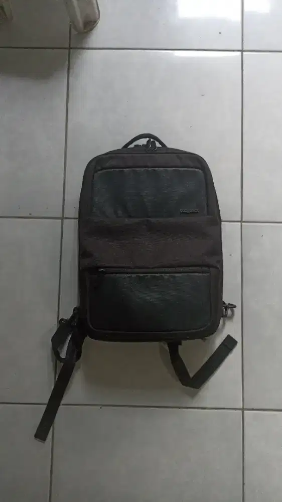 Dijual tas laptop Bodypack
